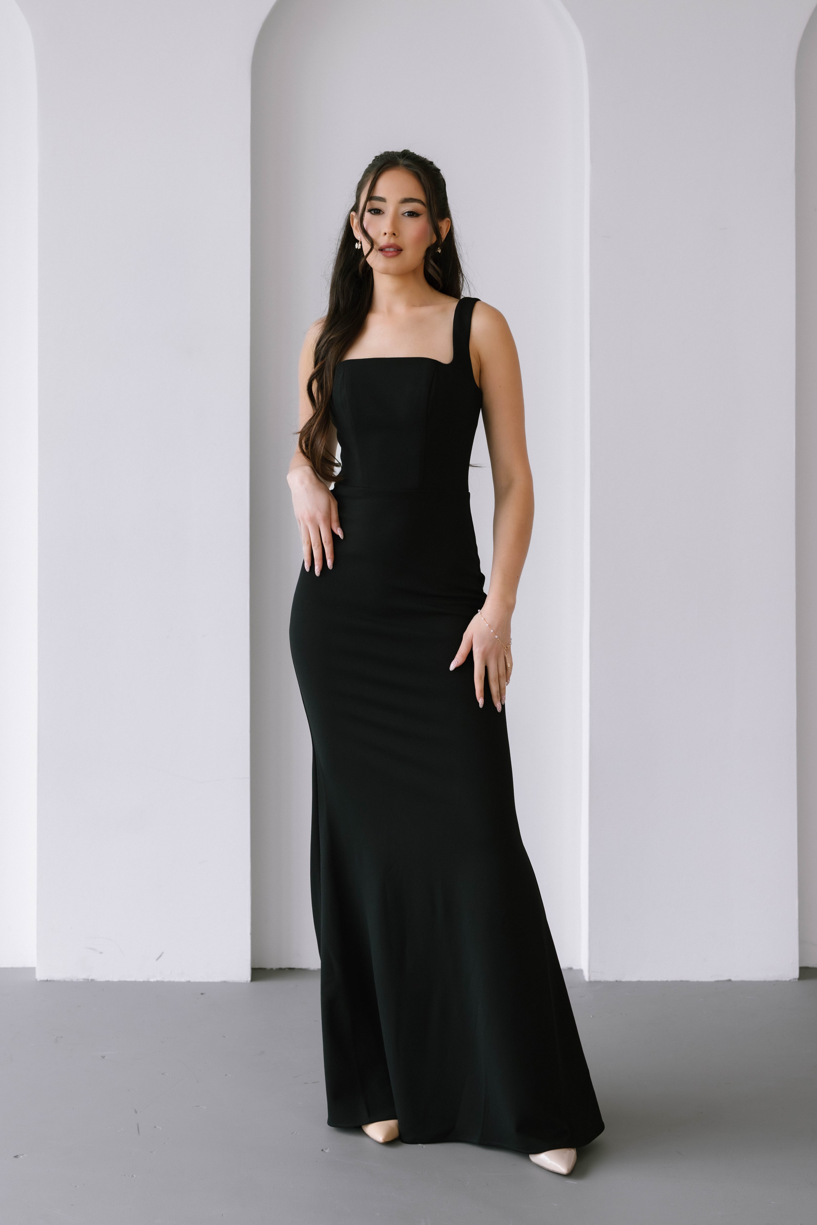 '- black