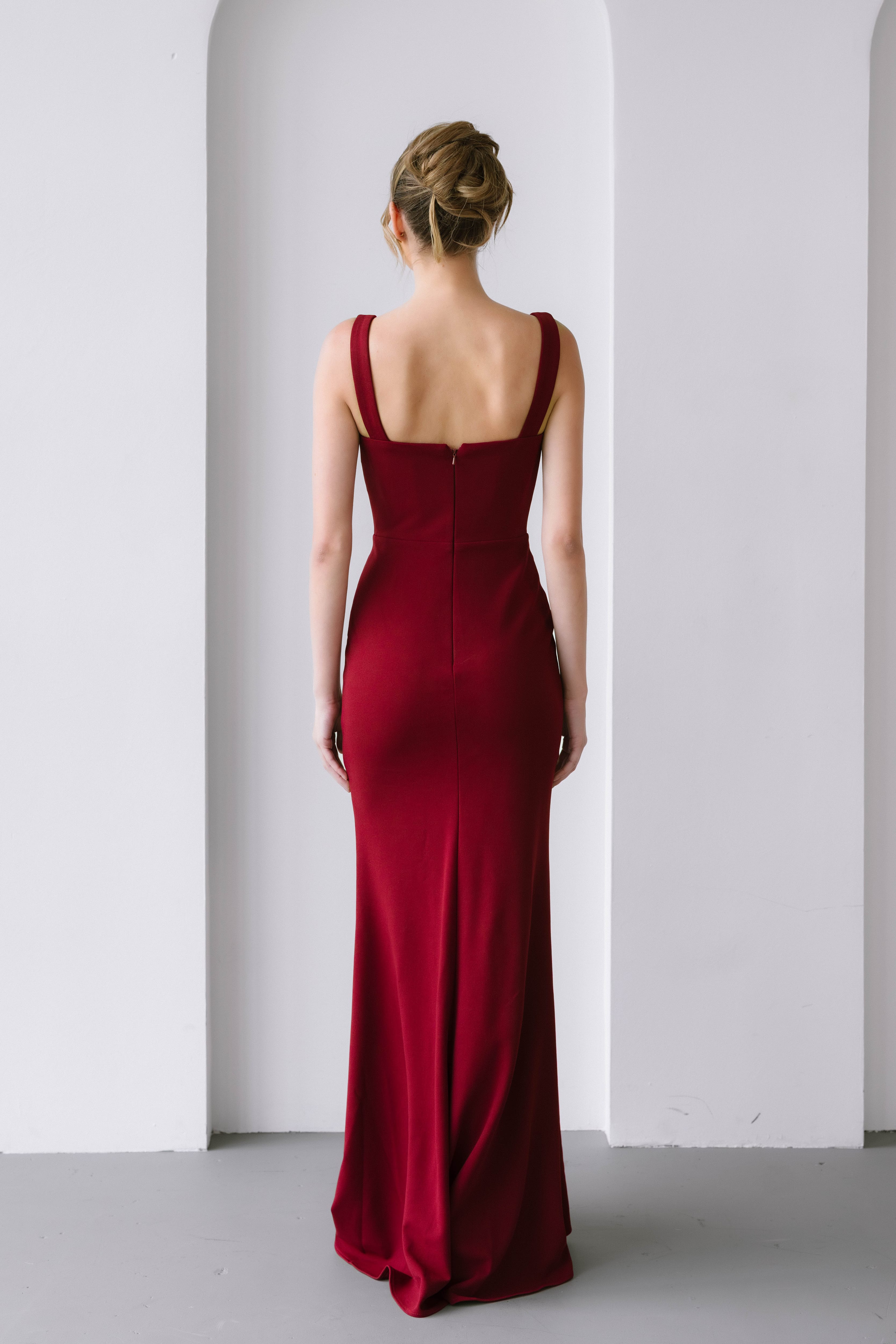 '- burgundy