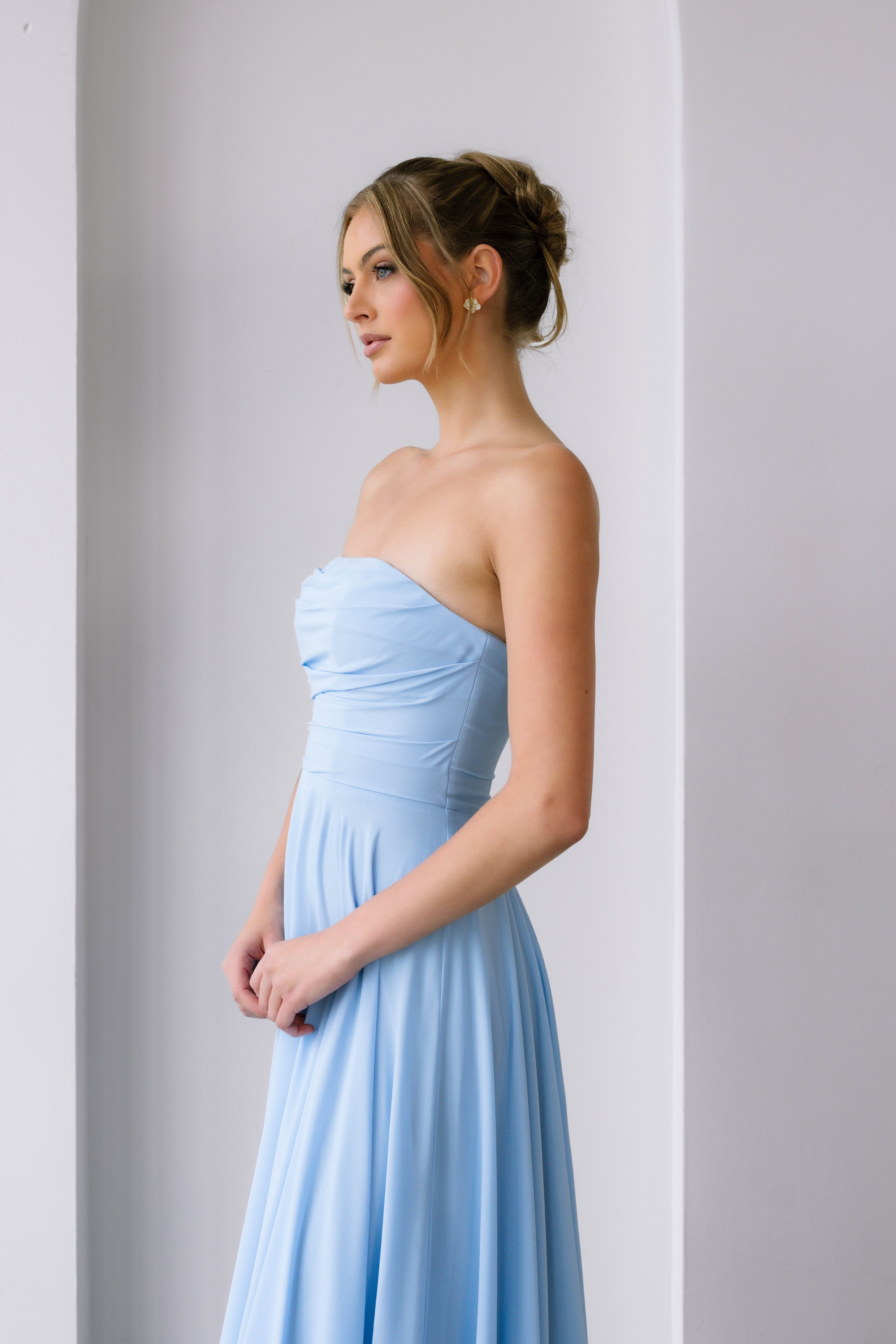'- light blue