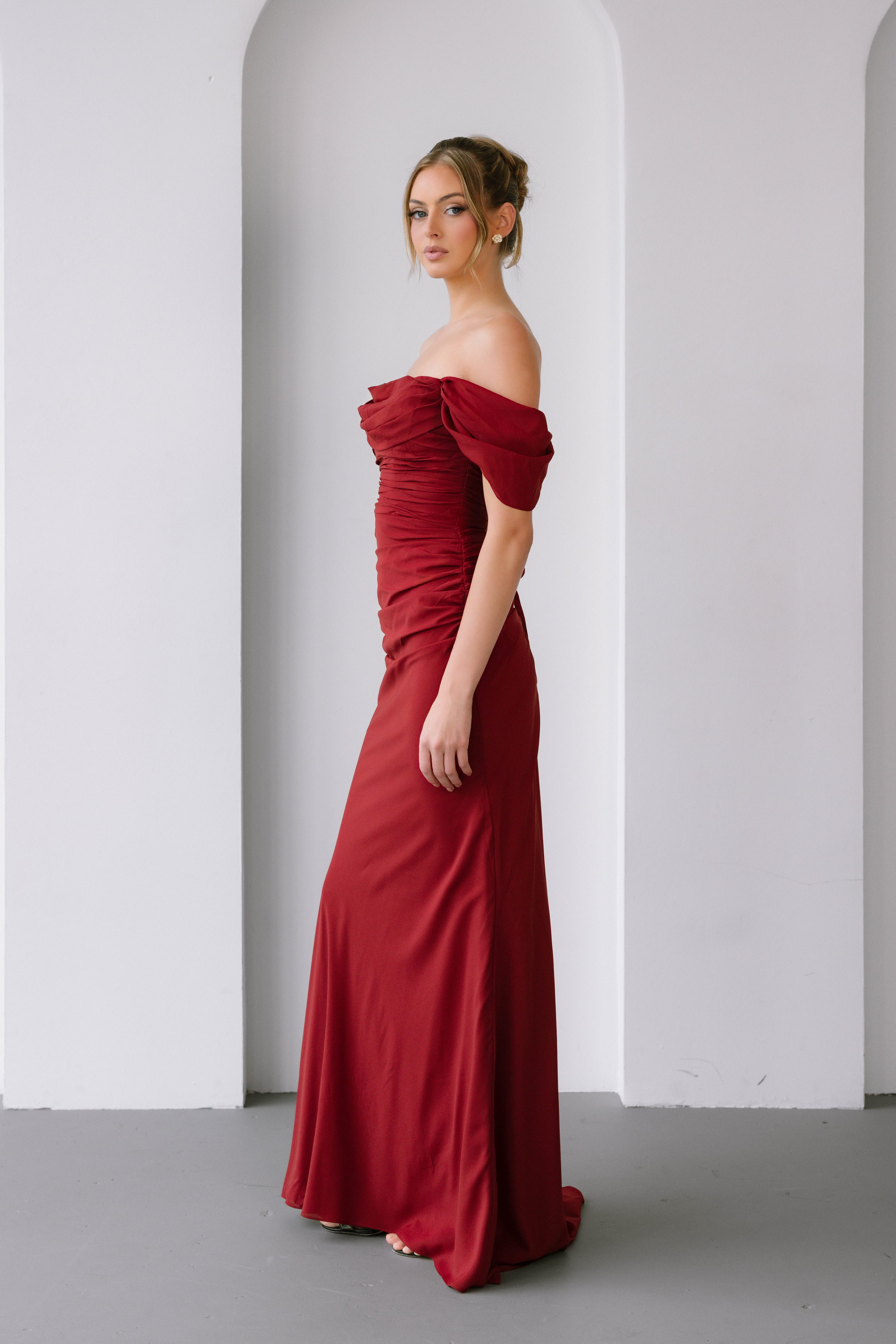 '- burgundy
