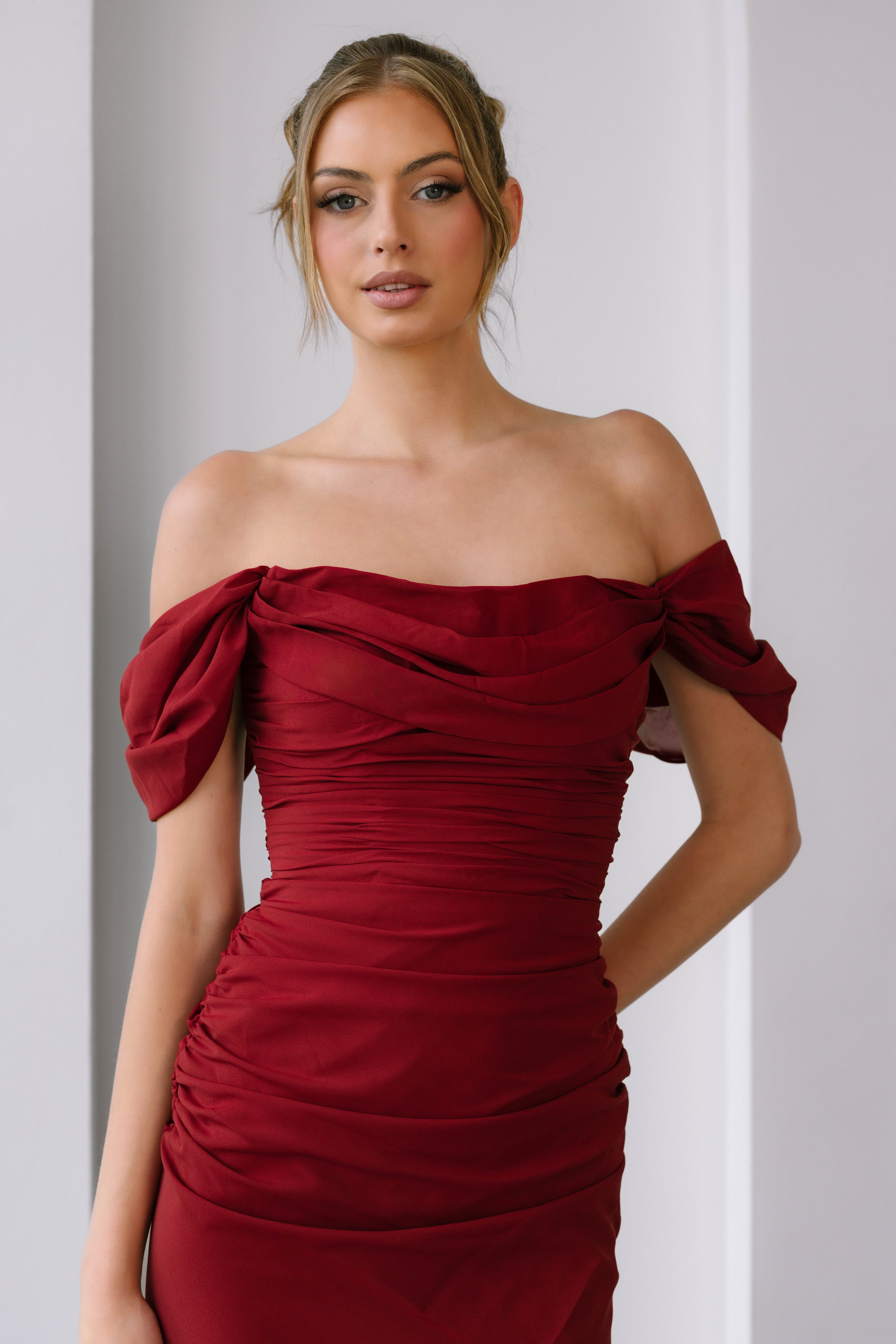 '- burgundy