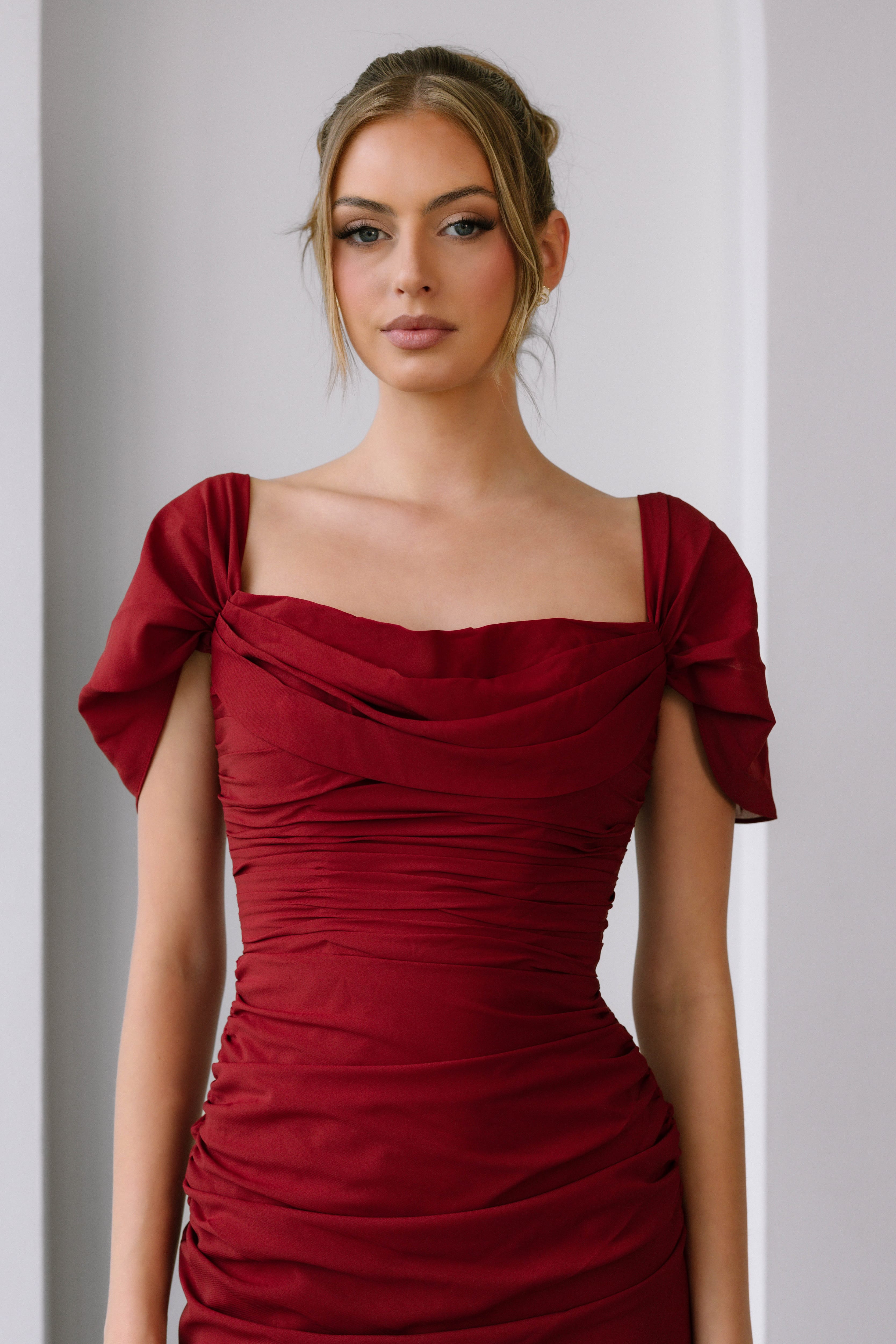'- burgundy