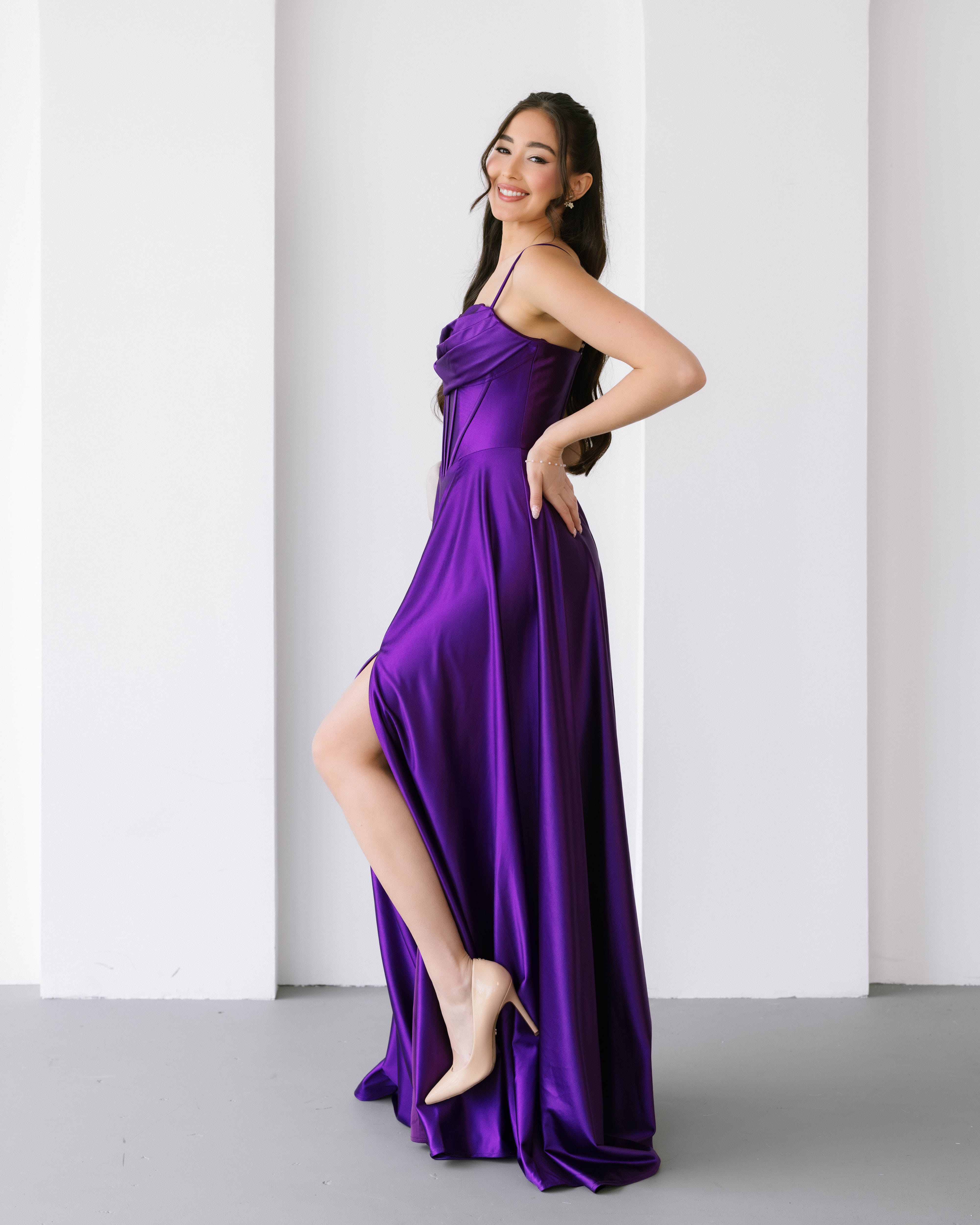 '- purple